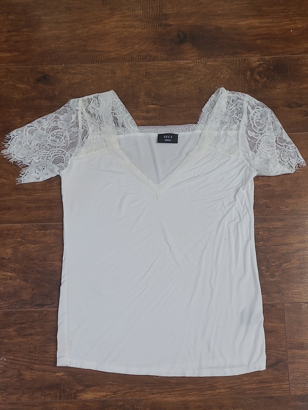 VICI White Lace Sleeve V-Neck Women's Top Rayon Size M
